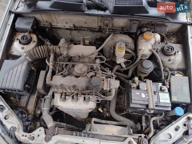 Серый ЗАЗ Ланос, объемом двигателя 1.5 л и пробегом 275 тыс. км за 2000 $, фото 24 на Automoto.ua