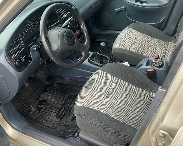 Сірий ЗАЗ Ланос, об'ємом двигуна 1.5 л та пробігом 272 тис. км за 2900 $, фото 6 на Automoto.ua