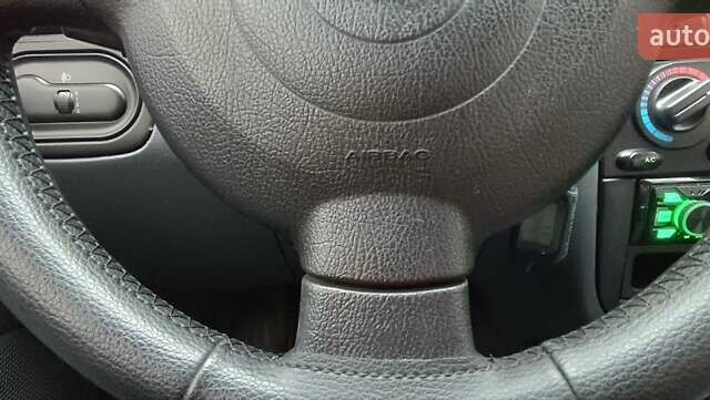 Серый ЗАЗ Ланос, объемом двигателя 1.5 л и пробегом 208 тыс. км за 3000 $, фото 7 на Automoto.ua