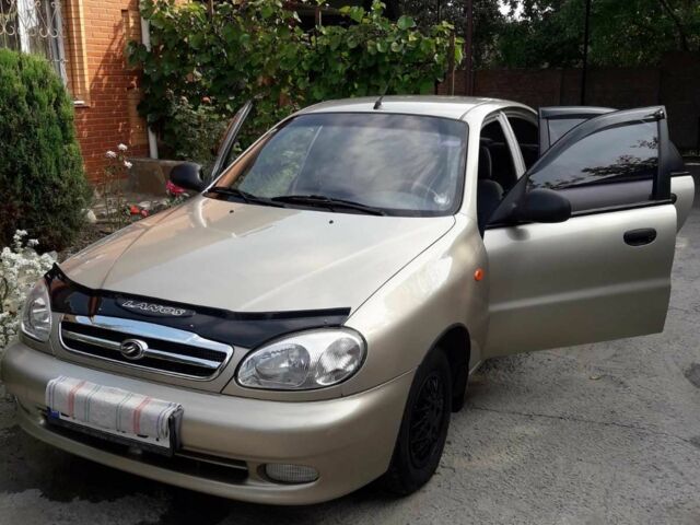 Сірий ЗАЗ Ланос, об'ємом двигуна 1.5 л та пробігом 170 тис. км за 3800 $, фото 1 на Automoto.ua