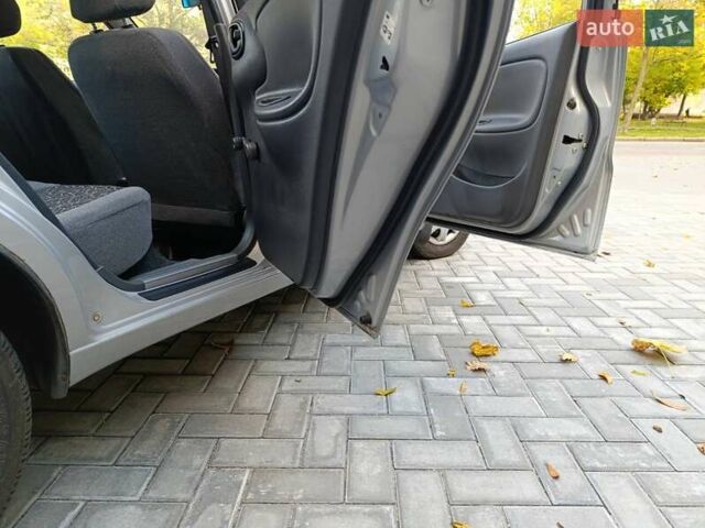 Сірий ЗАЗ Ланос, об'ємом двигуна 1.5 л та пробігом 8 тис. км за 4900 $, фото 83 на Automoto.ua