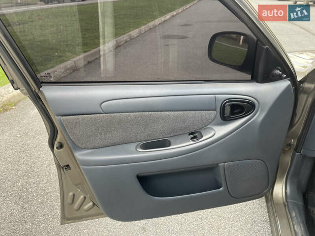 Серый ЗАЗ Ланос, объемом двигателя 1.5 л и пробегом 157 тыс. км за 3000 $, фото 18 на Automoto.ua