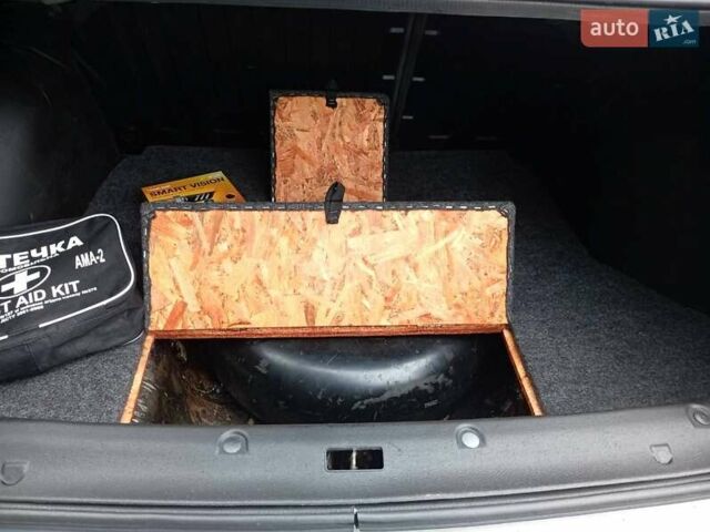 Серый ЗАЗ Ланос, объемом двигателя 1.5 л и пробегом 80 тыс. км за 3500 $, фото 2 на Automoto.ua