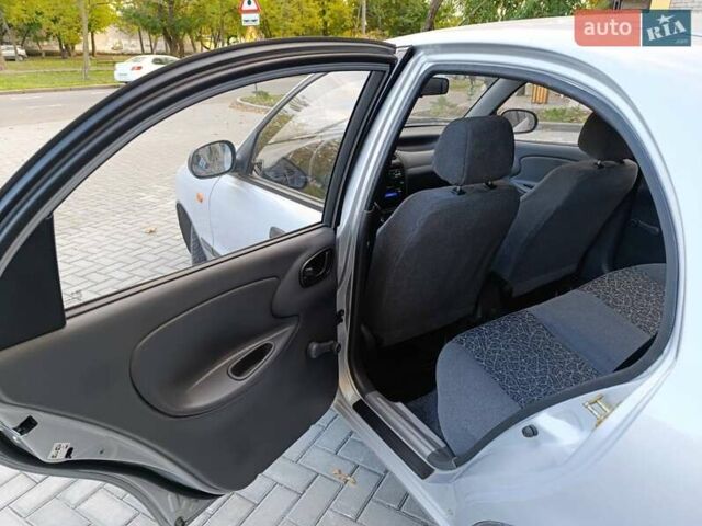 Сірий ЗАЗ Ланос, об'ємом двигуна 1.5 л та пробігом 8 тис. км за 4900 $, фото 41 на Automoto.ua