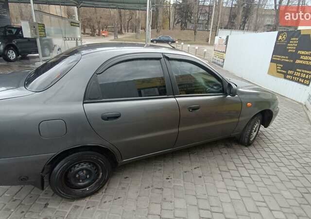 Сірий ЗАЗ Ланос, об'ємом двигуна 1.5 л та пробігом 158 тис. км за 3300 $, фото 3 на Automoto.ua