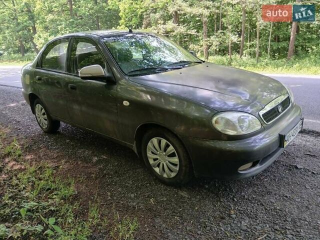 Сірий ЗАЗ Ланос, об'ємом двигуна 1.5 л та пробігом 260 тис. км за 2000 $, фото 1 на Automoto.ua