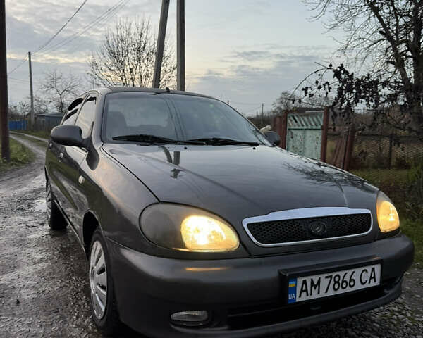 Серый ЗАЗ Ланос, объемом двигателя 1.5 л и пробегом 288 тыс. км за 3300 $, фото 2 на Automoto.ua