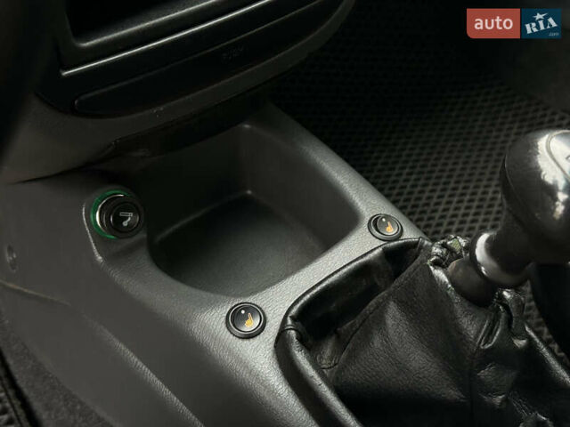 Серый ЗАЗ Ланос, объемом двигателя 1.5 л и пробегом 176 тыс. км за 3200 $, фото 20 на Automoto.ua