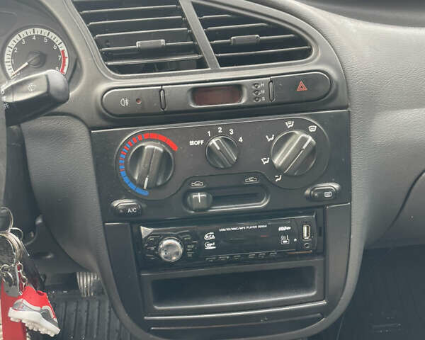 ЗАЗ Ланос 2014 у Києві на Automoto.ua Сірий ЗАЗ Ланос, об'ємом двигуна 1.5 л та пробігом 250 тис. км за 3200 $, фото 12 на Automoto.ua