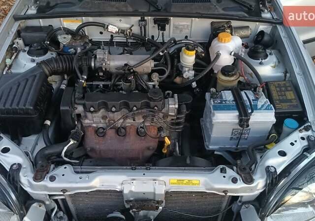 Серый ЗАЗ Ланос, объемом двигателя 1.5 л и пробегом 180 тыс. км за 3500 $, фото 5 на Automoto.ua