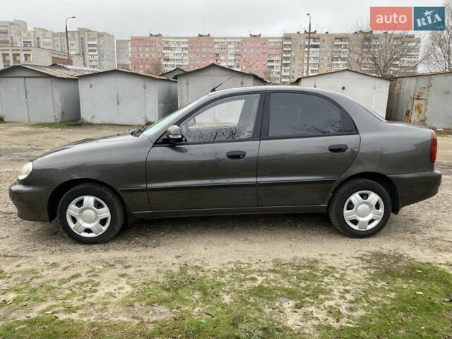 Сірий ЗАЗ Ланос, об'ємом двигуна 1.5 л та пробігом 203 тис. км за 4000 $, фото 3 на Automoto.ua