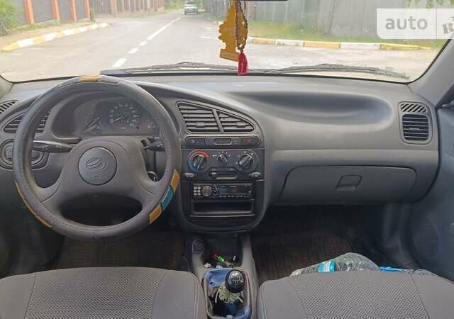 Синий ЗАЗ Ланос, объемом двигателя 1.5 л и пробегом 190 тыс. км за 2800 $, фото 4 на Automoto.ua