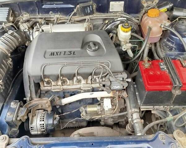 Синий ЗАЗ Ланос, объемом двигателя 1.3 л и пробегом 200 тыс. км за 2200 $, фото 3 на Automoto.ua