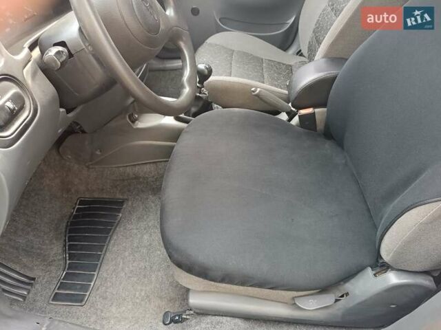 Синий ЗАЗ Ланос, объемом двигателя 1.39 л и пробегом 93 тыс. км за 2500 $, фото 13 на Automoto.ua