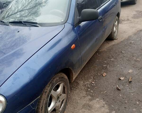 Синий ЗАЗ Ланос, объемом двигателя 1.5 л и пробегом 200 тыс. км за 1300 $, фото 1 на Automoto.ua