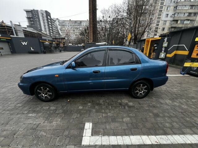 Синій ЗАЗ Ланос, об'ємом двигуна 1.5 л та пробігом 150 тис. км за 2800 $, фото 1 на Automoto.ua
