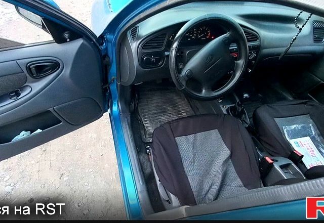Синий ЗАЗ Ланос, объемом двигателя 1.5 л и пробегом 142 тыс. км за 2500 $, фото 4 на Automoto.ua