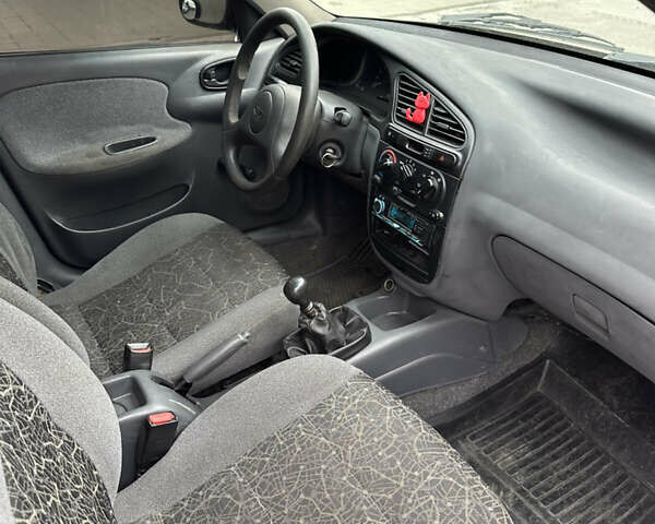 Зеленый ЗАЗ Ланос, объемом двигателя 1.3 л и пробегом 300 тыс. км за 1499 $, фото 7 на Automoto.ua