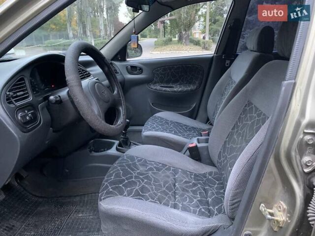 Зеленый ЗАЗ Ланос, объемом двигателя 1.5 л и пробегом 217 тыс. км за 2250 $, фото 6 на Automoto.ua