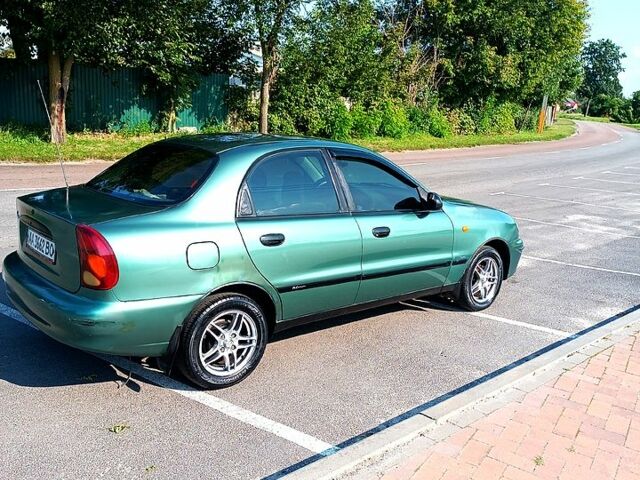 Зеленый ЗАЗ Ланос, объемом двигателя 1.5 л и пробегом 183 тыс. км за 2300 $, фото 2 на Automoto.ua