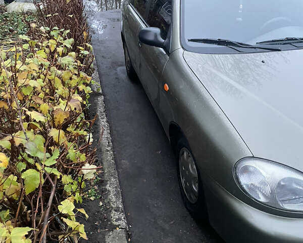 Зелений ЗАЗ Ланос, об'ємом двигуна 1.39 л та пробігом 144 тис. км за 2000 $, фото 6 на Automoto.ua