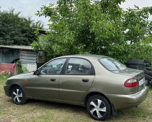 Зеленый ЗАЗ Ланос, объемом двигателя 1.5 л и пробегом 230 тыс. км за 1900 $, фото 3 на Automoto.ua