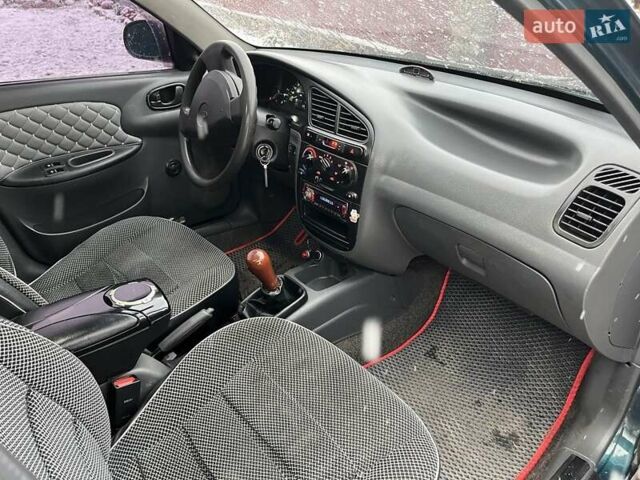 Зелений ЗАЗ Ланос, об'ємом двигуна 1.39 л та пробігом 225 тис. км за 2700 $, фото 3 на Automoto.ua