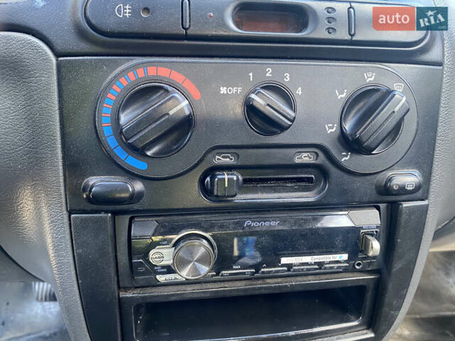 Зелений ЗАЗ Ланос, об'ємом двигуна 1.5 л та пробігом 211 тис. км за 1300 $, фото 11 на Automoto.ua