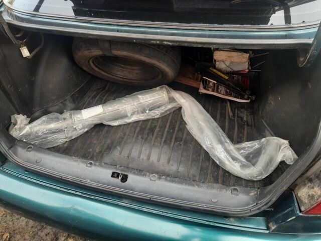 Зеленый ЗАЗ Ланос, объемом двигателя 1.4 л и пробегом 220 тыс. км за 1800 $, фото 6 на Automoto.ua