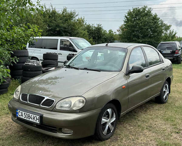 Зеленый ЗАЗ Ланос, объемом двигателя 1.5 л и пробегом 230 тыс. км за 1900 $, фото 4 на Automoto.ua