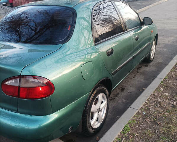 Зелений ЗАЗ Ланос, об'ємом двигуна 1.6 л та пробігом 210 тис. км за 1999 $, фото 7 на Automoto.ua