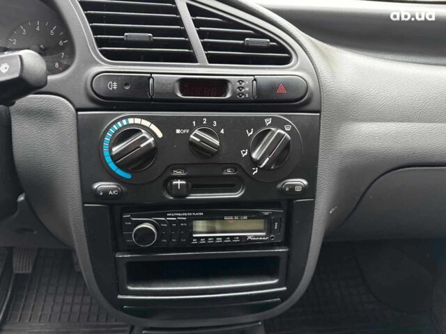 Зеленый ЗАЗ Ланос, объемом двигателя 1.5 л и пробегом 130 тыс. км за 3190 $, фото 15 на Automoto.ua