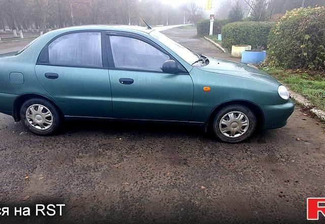 Зеленый ЗАЗ Ланос, объемом двигателя 1.5 л и пробегом 12 тыс. км за 4000 $, фото 4 на Automoto.ua