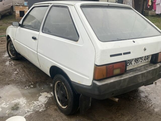 Белый ЗАЗ Нова, объемом двигателя 0 л и пробегом 40 тыс. км за 250 $, фото 2 на Automoto.ua