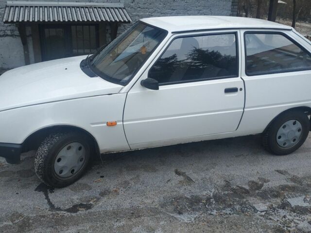 Белый ЗАЗ Нова, объемом двигателя 1.1 л и пробегом 107 тыс. км за 1200 $, фото 1 на Automoto.ua