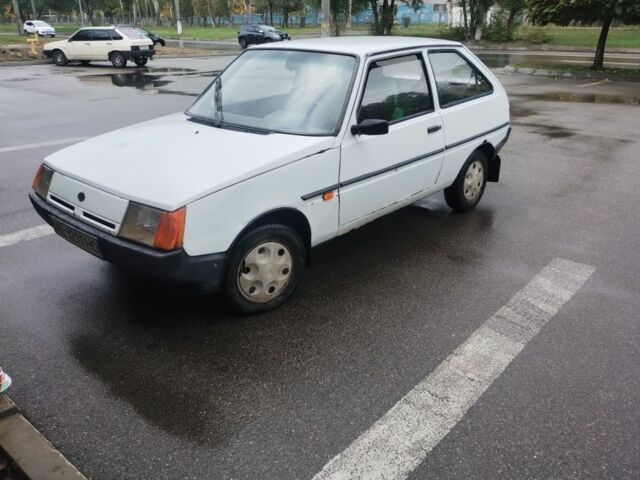 Белый ЗАЗ Нова, объемом двигателя 1.2 л и пробегом 239 тыс. км за 500 $, фото 1 на Automoto.ua