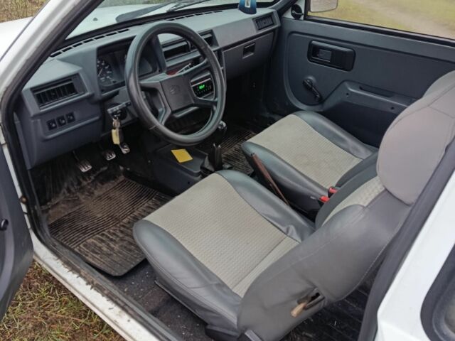 Белый ЗАЗ Нова, объемом двигателя 1.1 л и пробегом 130 тыс. км за 900 $, фото 5 на Automoto.ua