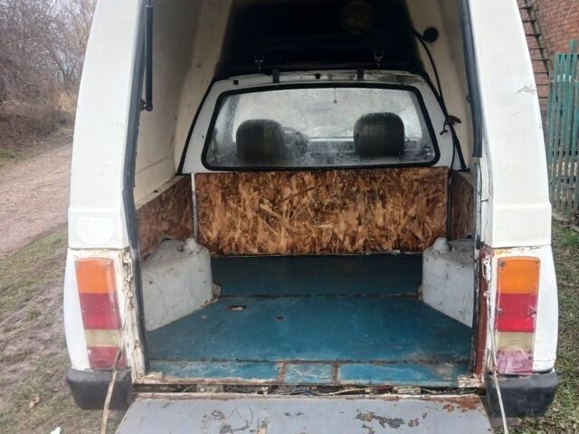 Белый ЗАЗ Нова, объемом двигателя 1.2 л и пробегом 231 тыс. км за 454 $, фото 4 на Automoto.ua