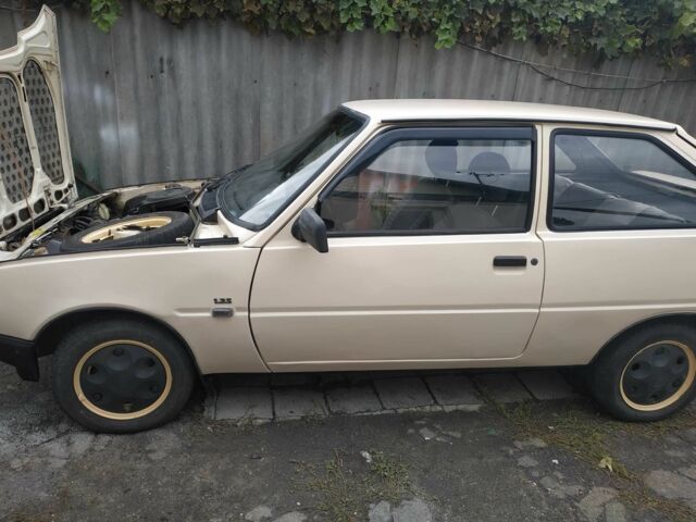 Бежевый ЗАЗ Нова, объемом двигателя 1.2 л и пробегом 219 тыс. км за 677 $, фото 3 на Automoto.ua