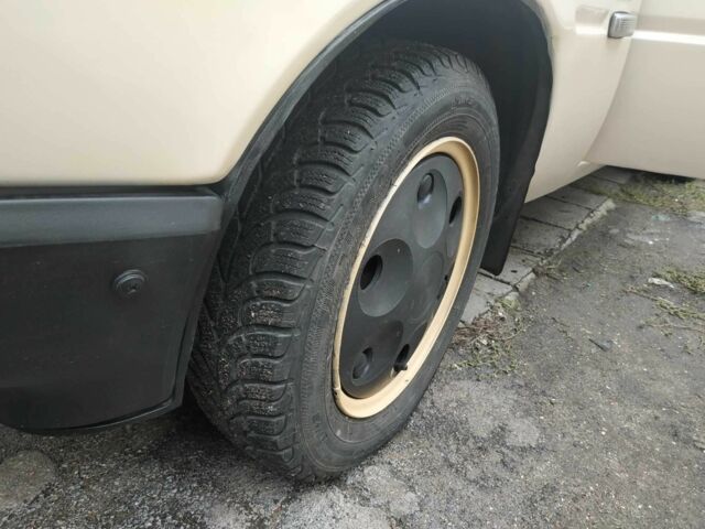 Бежевый ЗАЗ Нова, объемом двигателя 1.2 л и пробегом 219 тыс. км за 677 $, фото 7 на Automoto.ua