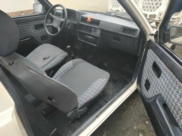 Бежевый ЗАЗ Нова, объемом двигателя 1.2 л и пробегом 219 тыс. км за 677 $, фото 5 на Automoto.ua