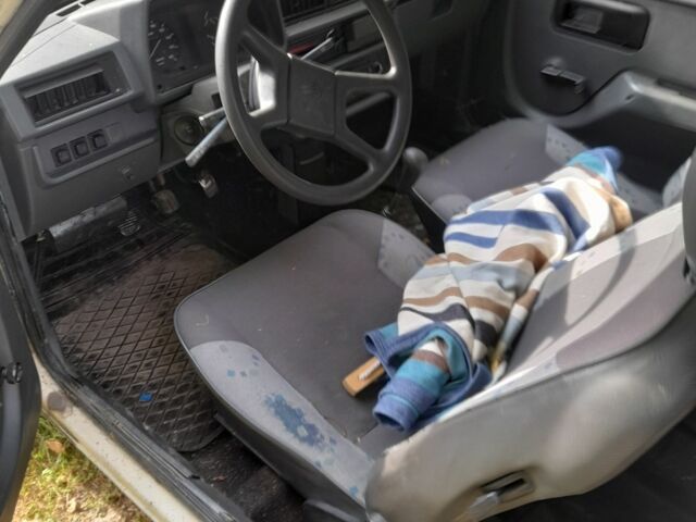 Бежевый ЗАЗ Нова, объемом двигателя 1.2 л и пробегом 200 тыс. км за 800 $, фото 2 на Automoto.ua