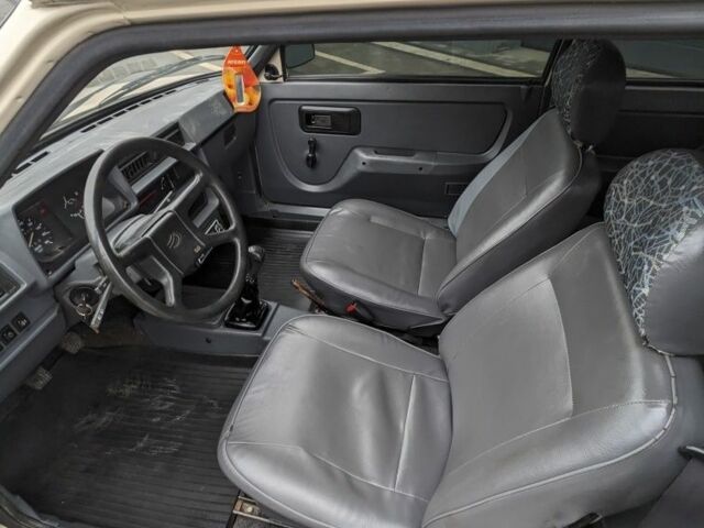 Бежевий ЗАЗ Нова, об'ємом двигуна 1.2 л та пробігом 68 тис. км за 1500 $, фото 5 на Automoto.ua