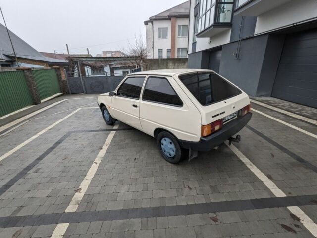 Бежевий ЗАЗ Нова, об'ємом двигуна 1.2 л та пробігом 68 тис. км за 1500 $, фото 3 на Automoto.ua