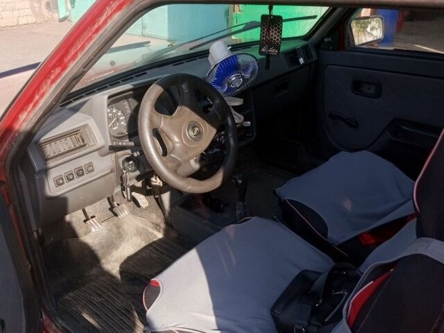 Красный ЗАЗ Нова, объемом двигателя 1 л и пробегом 165 тыс. км за 500 $, фото 4 на Automoto.ua