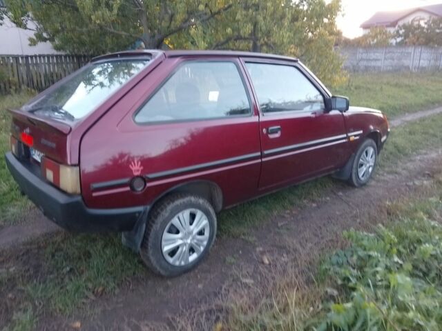 ЗАЗ Нова 2001 в Сумах на Automoto.ua Красный ЗАЗ Нова, объемом двигателя 1.3 л и пробегом 109 тыс. км за 1250 $, фото 3 на Automoto.ua