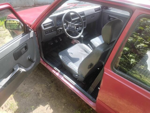 Красный ЗАЗ Нова, объемом двигателя 1.1 л и пробегом 158 тыс. км за 800 $, фото 6 на Automoto.ua