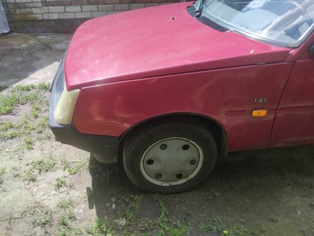 Красный ЗАЗ Нова, объемом двигателя 1.1 л и пробегом 158 тыс. км за 800 $, фото 11 на Automoto.ua