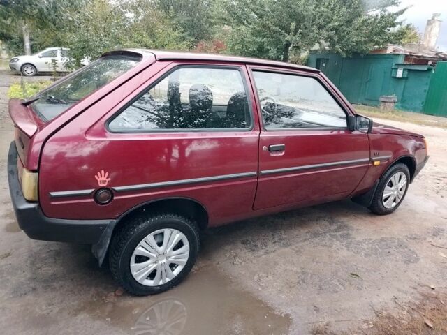 ЗАЗ Нова 2003 в Сумах на Automoto.ua Красный ЗАЗ Нова, объемом двигателя 0 л и пробегом 120 тыс. км за 1250 $, фото 3 на Automoto.ua