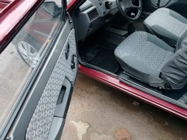 ЗАЗ Нова 2003 в Сумах на Automoto.ua Красный ЗАЗ Нова, объемом двигателя 0 л и пробегом 120 тыс. км за 1250 $, фото 6 на Automoto.ua